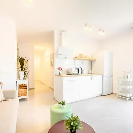 Lägenhet 2 Bedroom, New, 1 Min To The Beach, Center- Picasso By 10tosea